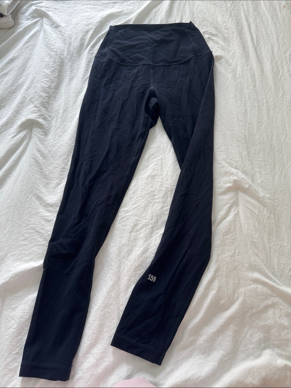 Splits59 straight leg navy blue leggings 
Size small